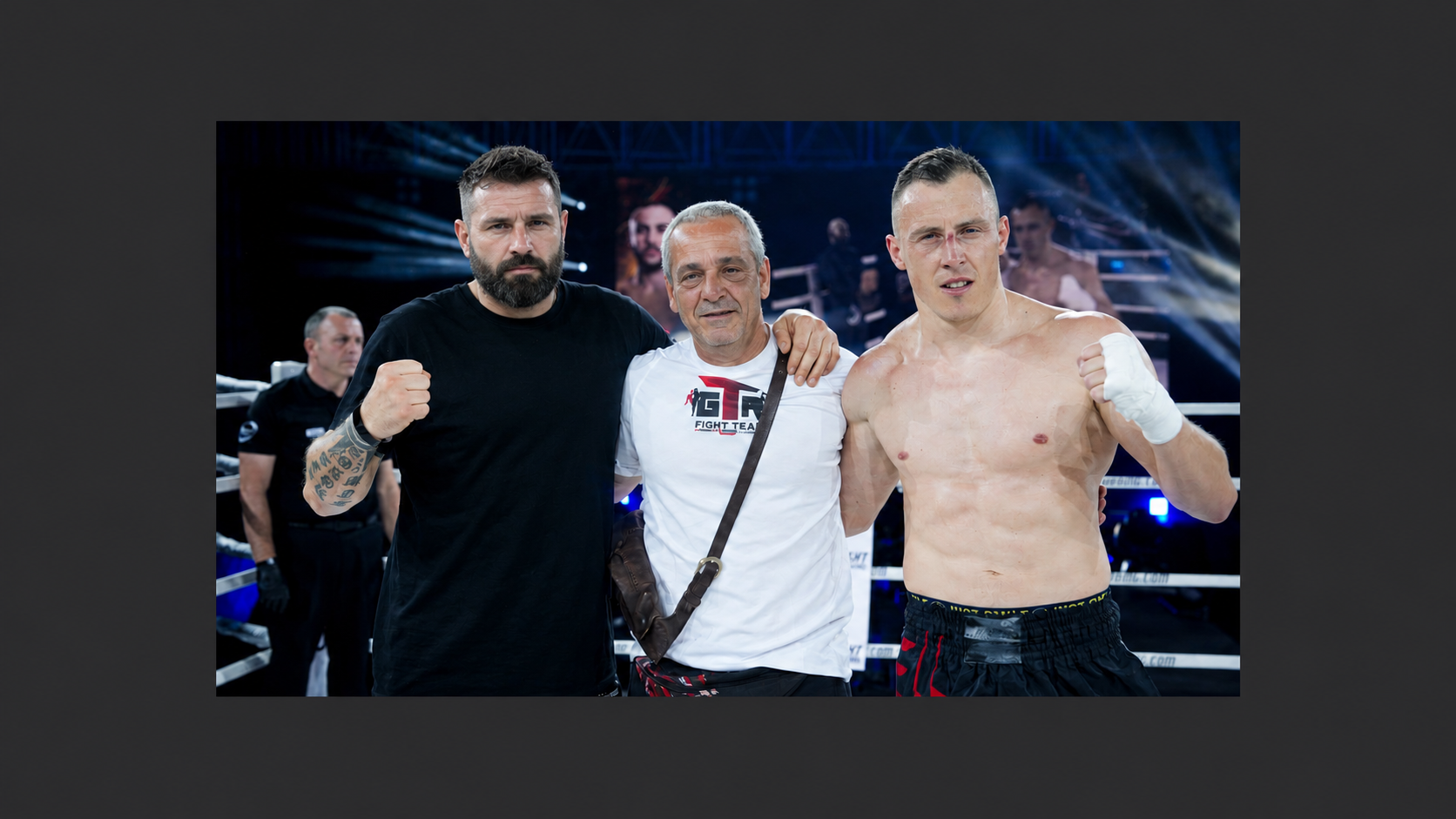 Roberto Gheorghita a destra e allenatore al centro; foto San Marino RTV adattata con volto sintetico a sinistra